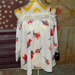 Floral cold shoulder